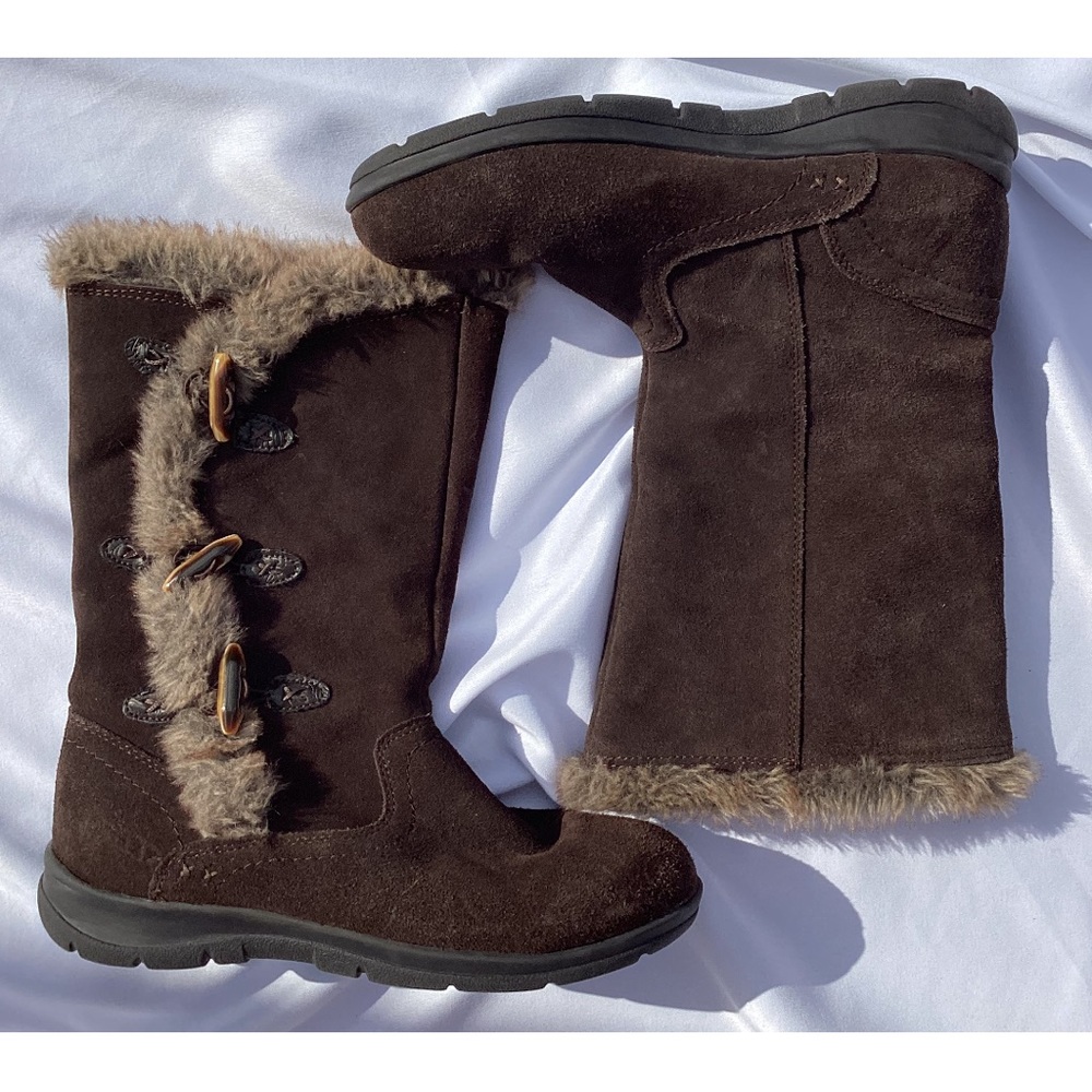 White Mountain Sueded Faux Fur Lined Boots with Buttons- Sz 9